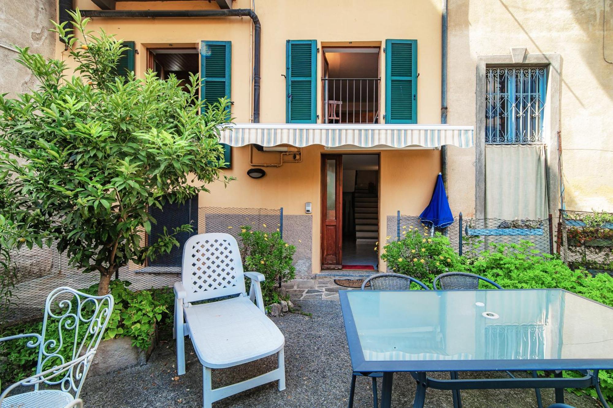 Delizioso Bilocale Vista Lago Colonno Exterior photo